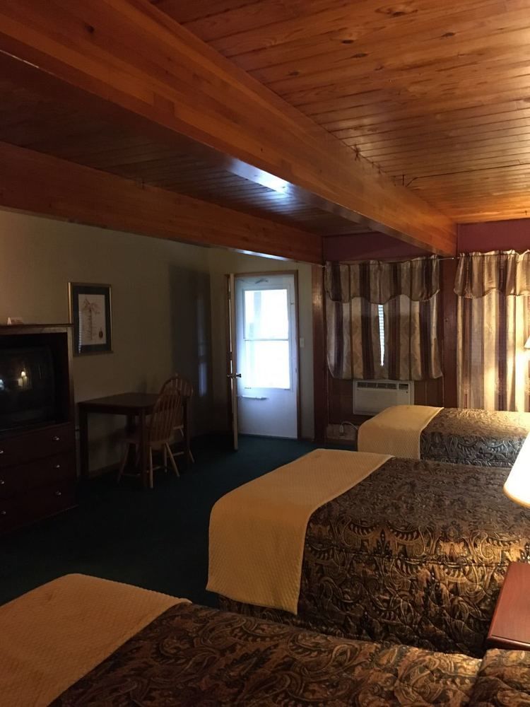 Love Hotels Western Holiday By Oyo At Harlan Lake Ne アルマ エクステリア 写真